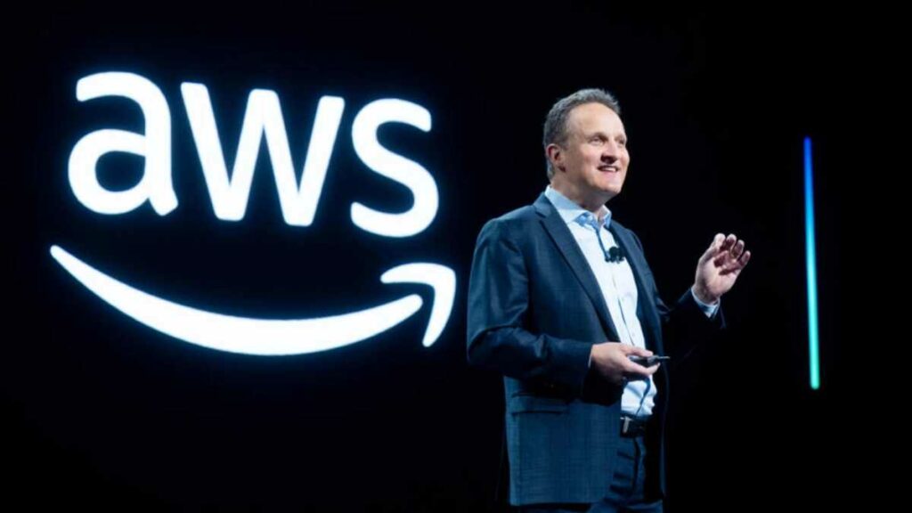 La gigante tecnológica Amazon anunció la sorpresiva salida del jefe de su filial de computación remota (en la nube) Adam Selipsky. Foto: AFP