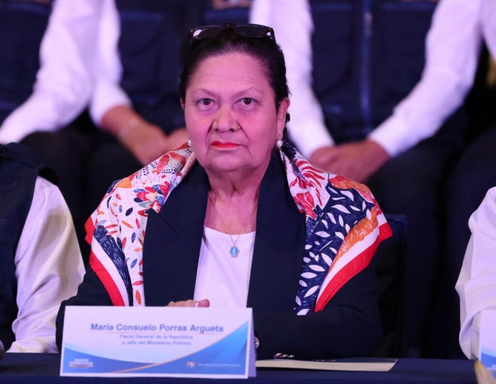 Consuelo Porras presenta segundo informe de gestión