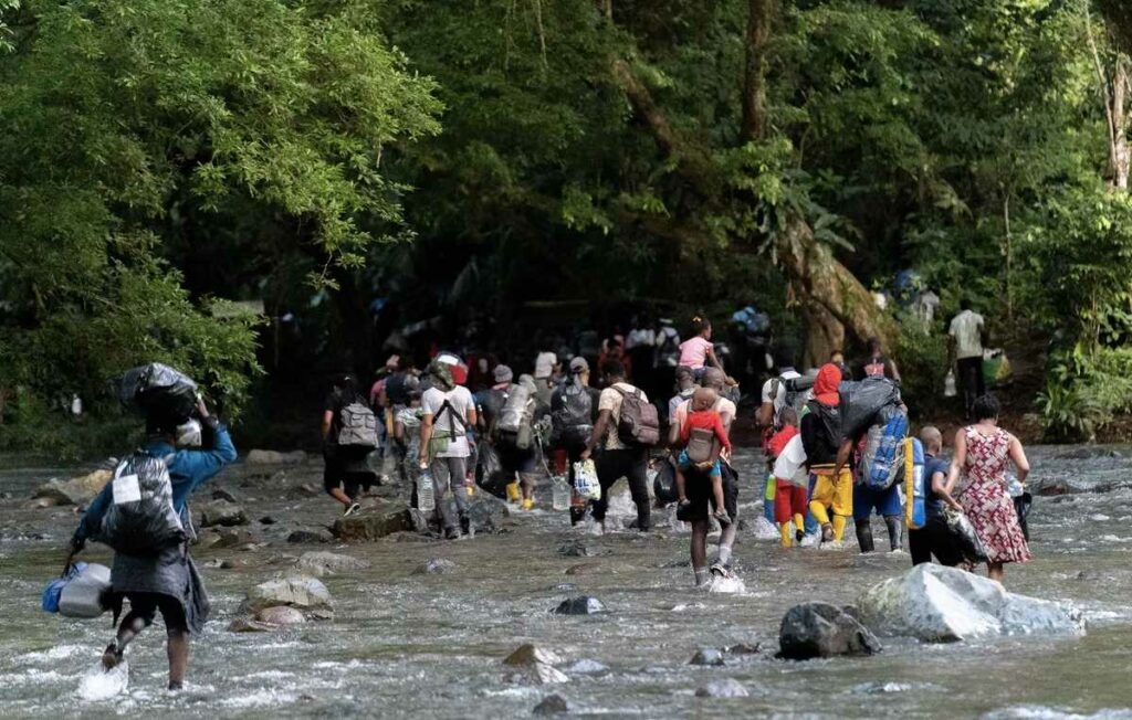 El gobierno de Estados Unidos anunció que intensificará su lucha contra el tráfico de seres humanos en la inhóspita selva del Darién. Foto: AFP
