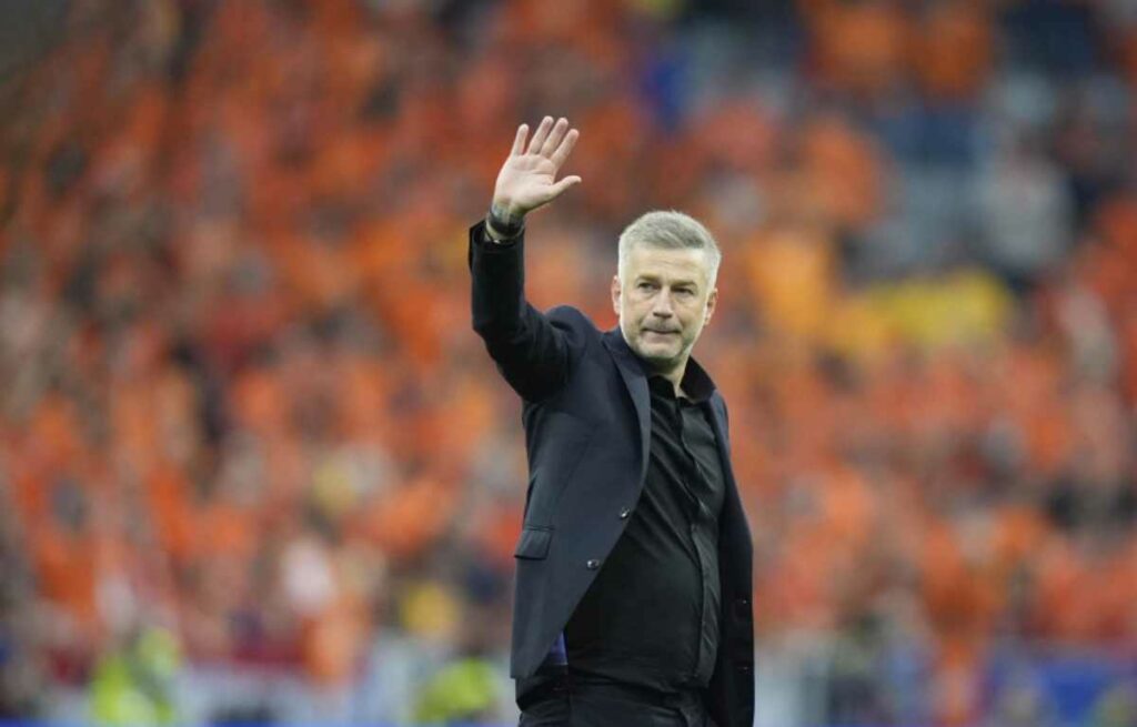 El seleccionador de Rumanía Edward Iordanescu deja el cargo tras llevar a su equipo a octavos de final de la Euro-2024 en Alemania
