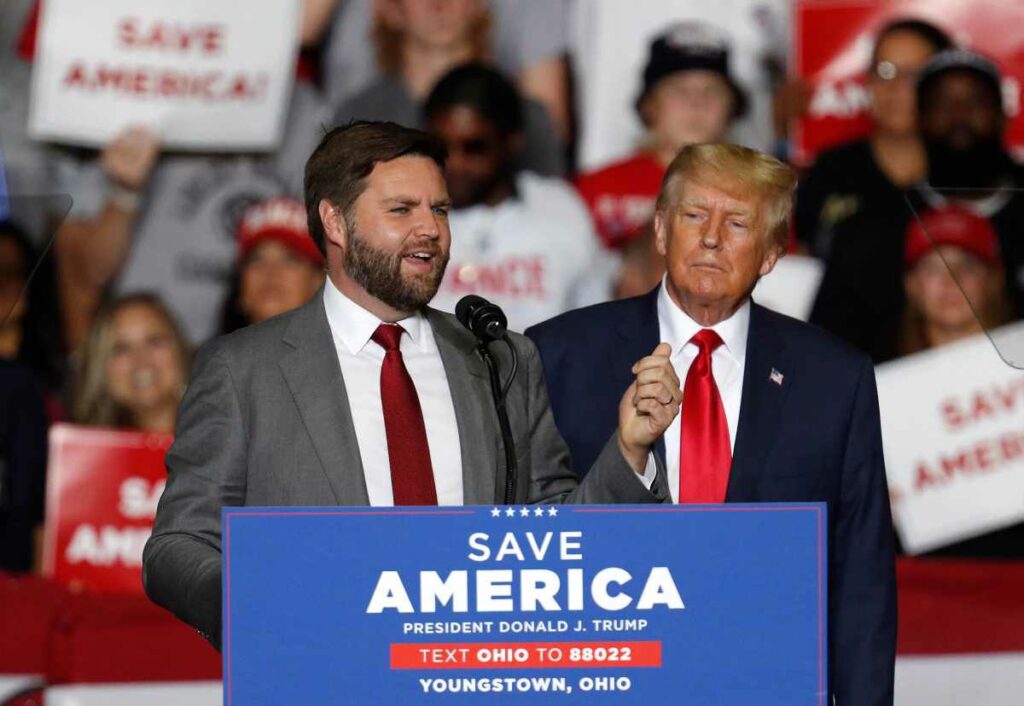 Donald Trump nombró al senador derechista JD Vance como su compañero de fórmula en las elecciones presidenciales de Estados Unidos.