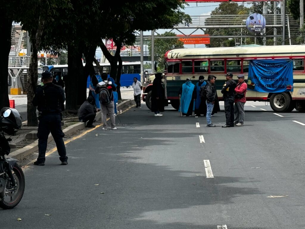 Bloqueo en la Avenida Petapa