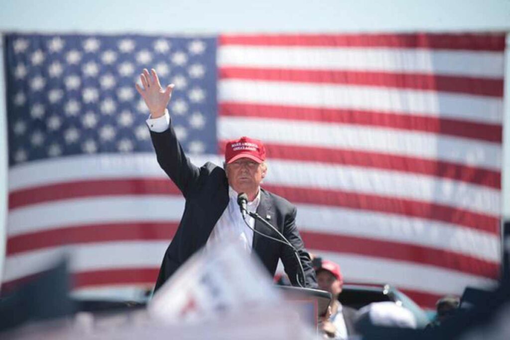 Las acciones de un fabricante chino de software, cuyo nombre suena en inglés como “Gran victoria de Trump” se dispararon en bolsa.