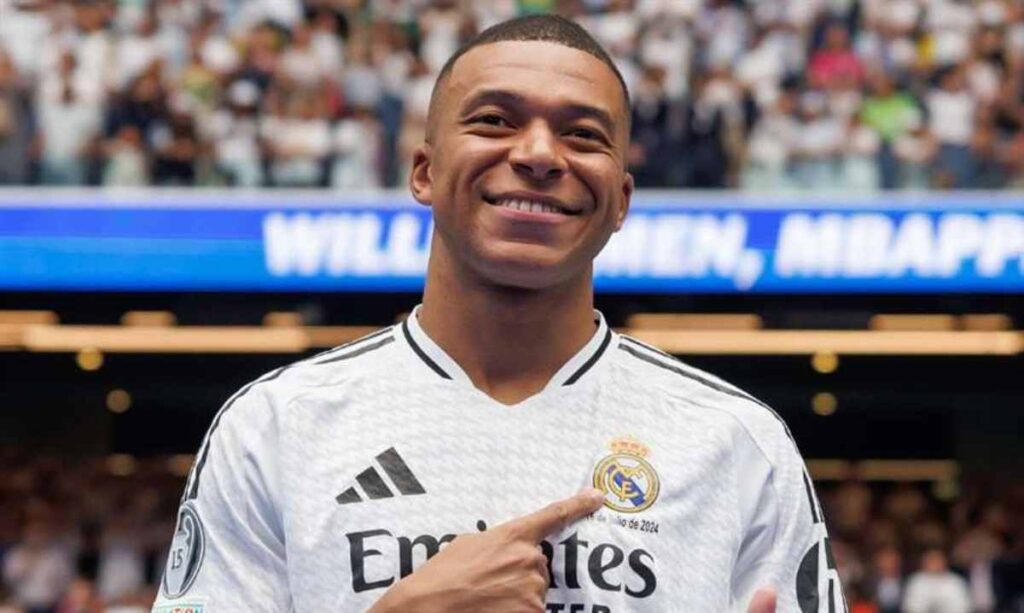El traspaso de la superestrella francesa Kylian Mbappé al Real Madrid ha sido el golpe más contundente del mercado veraniego boreal en Europa.