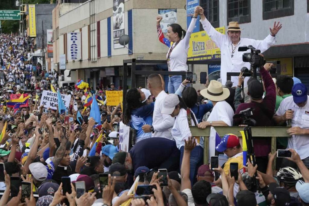 La oposición de Venezuela pidió “mantener la batalla” en manifestaciones de calle contra la cuestionada reelección del presidente Nicolás Maduro.
