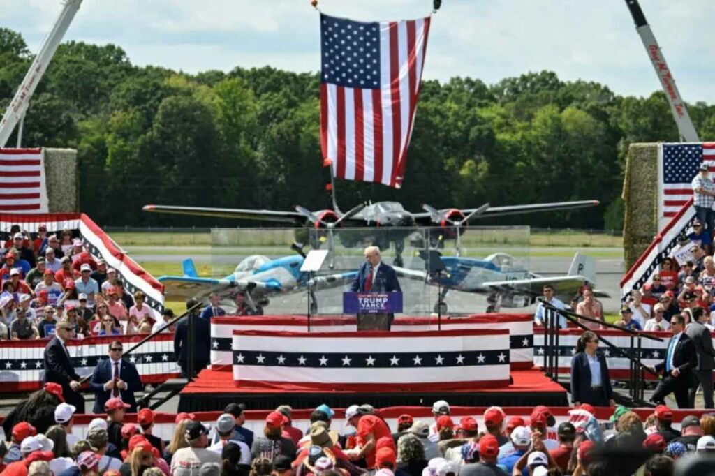 Donald Trump afirmó que millones de puestos de trabajo “desaparecerán de la noche a la mañana” si Kamala Harris gana las elecciones estadounidenses.