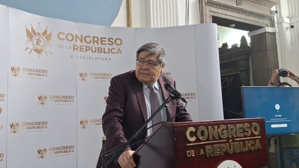 Ministro de Gobernación Francisco Jiménez, ataque armado restaurante zona 10.