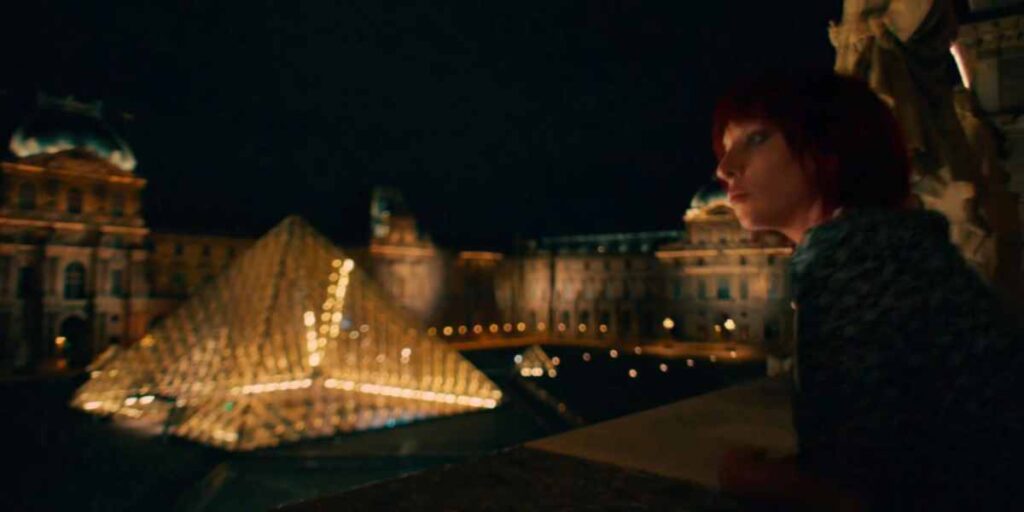Un videoclip de la megastar del pop Lady Gaga, grabado en el museo del Louvre a principios de septiembre, está en línea.
