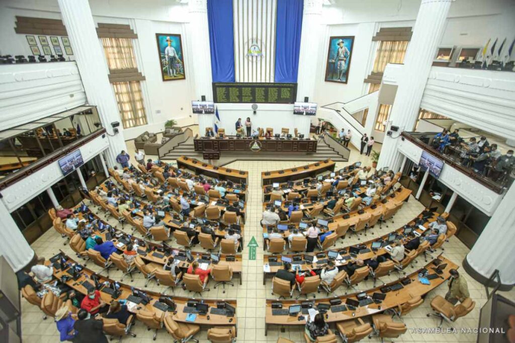 El Congreso de Nicaragua aprobó comenzar a juzgar a quienes cometan acciones contra el gobierno de Daniel Ortega en el exterior.