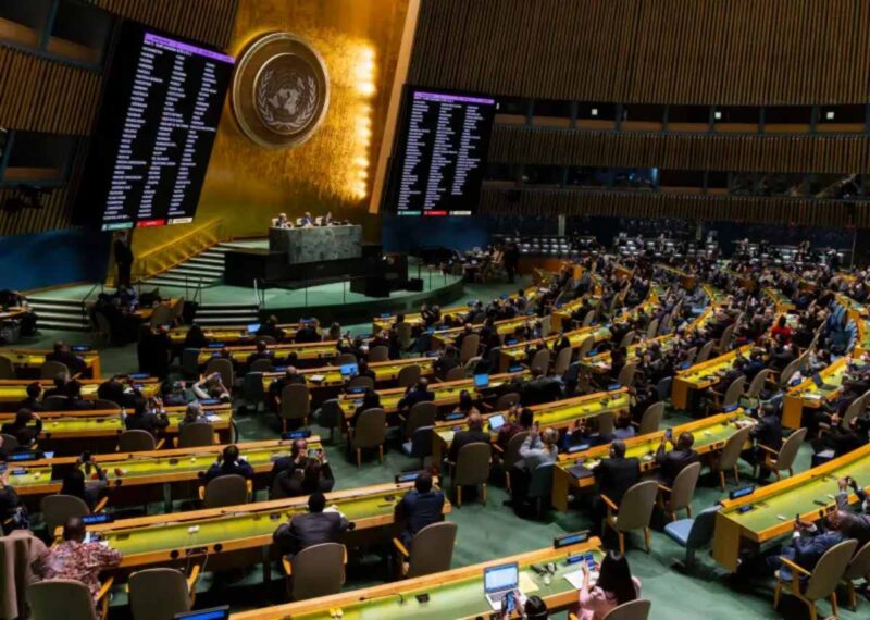 La Asamblea General de la ONU aprobó por abrumadora mayoría una nueva resolución contra el bloqueo estadounidense a Cuba.