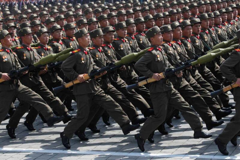 Corea del Norte envió militares a Rusia para recibir entrenamiento, informó el Pentágono, una estimación tres veces superior a la anterior.