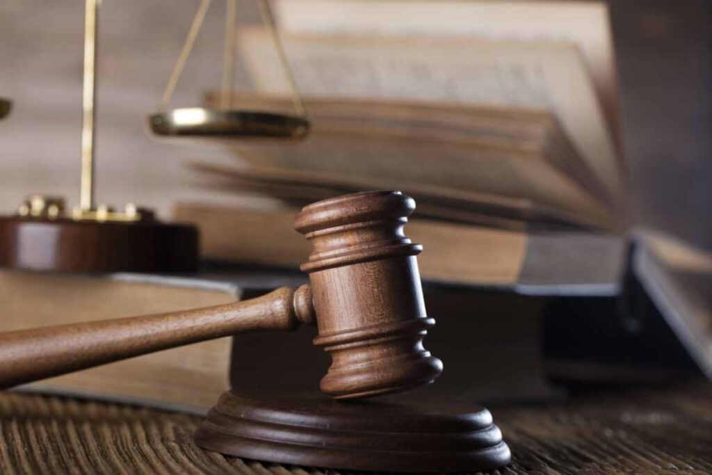 Un tribunal de París condenó al francés Thierry Ascione a 18 años de cárcel por complicidad en un doble asesinato cometido hace más de tres décadas en Guatemala.