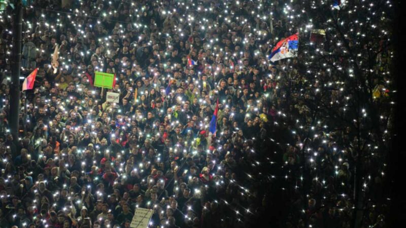 La tragedia dejó 15 muertos y desató una ola de indignación hacia el presidente nacionalista Aleksandar Vucic, en el poder desde 2012