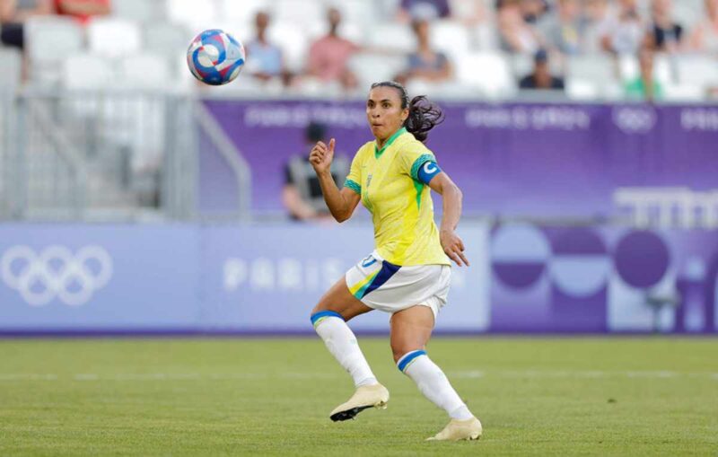 La considerada mejor futbolista de la historia, de 39 años, jugó por última vez con la Canarinha en la derrota 1-0 ante Estados Unidos en la final de los Juegos Olímpicos París-2024