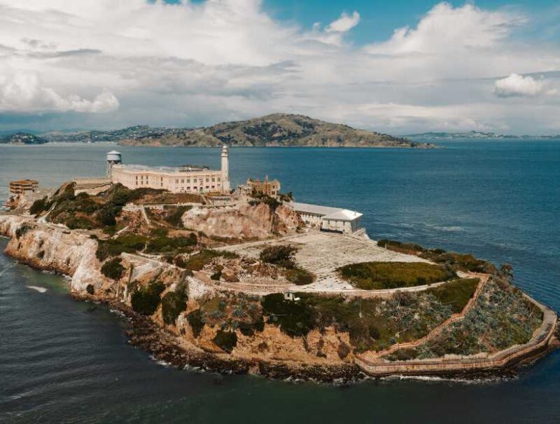 Trump ordena la reapertura de la prisión de Alcatraz