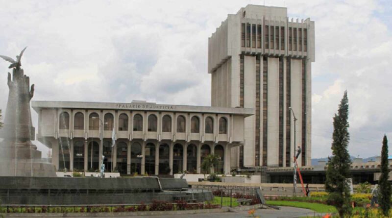 El próximo mes el juicio que enfrenta el exfiscal Stuardo Campo llegará a la fase final de las conclusiones.