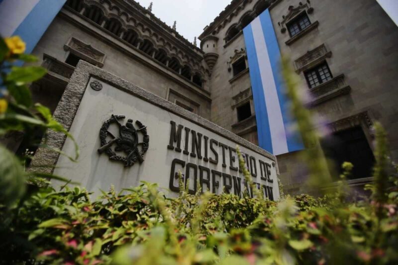 El Ministerio asegura que actuó de acuerdo a un nuevo protocolo de intervención, el cual fue diseñado bajo los lineamientos establecidos por la Corte de Constitucionalidad, para el resguardo de los derechos fundamentales.