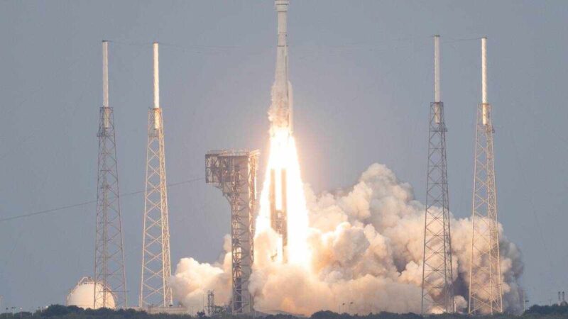 Los cuatro tripulantes son miembros de la Crew 11, la undécima misión de rotación regular de la tripulación estadounidense a la EEI, realizada por SpaceX para la NASA.