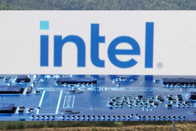 Su mensaje llega un día después que el senador Tom Cotton informara que envió una carta a Intel cuestionando los lazos entre Lip-Bu Tan y empresas chinas.