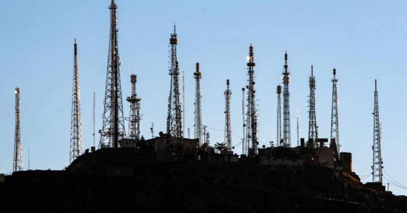 Los talibanes cortan las telecomunicaciones en Afganistán