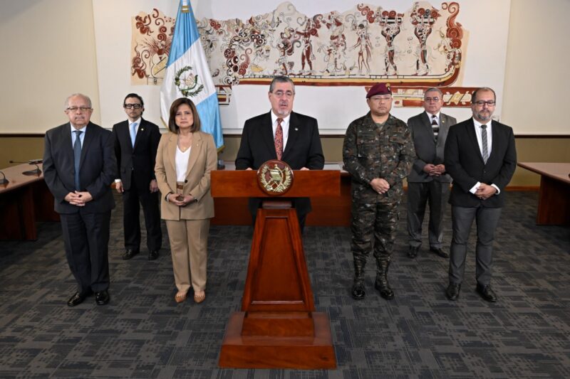 Presidente acepta renuncia de Francisco Jiménez y dos viceministros de Gobernación