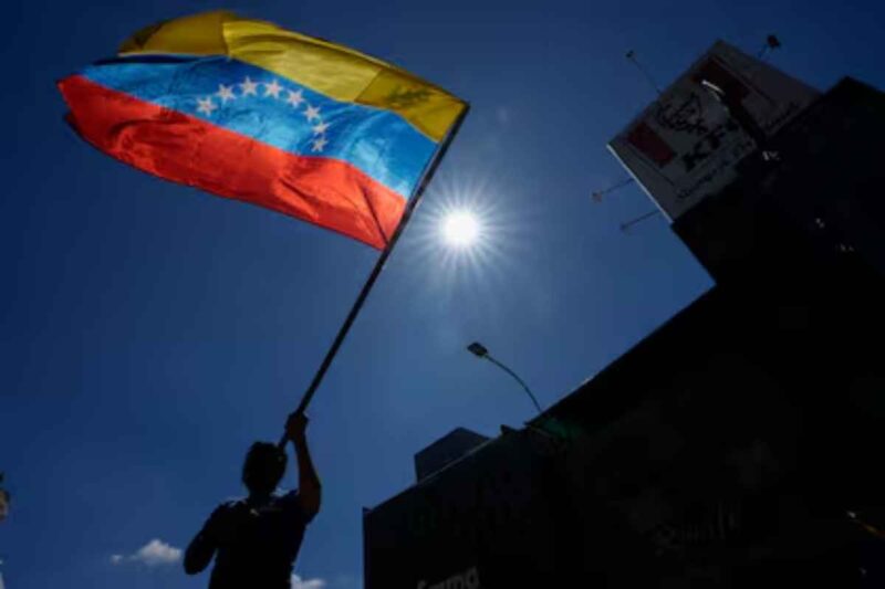 Regresa a territorio venezolano un aliado de María Corina Machado