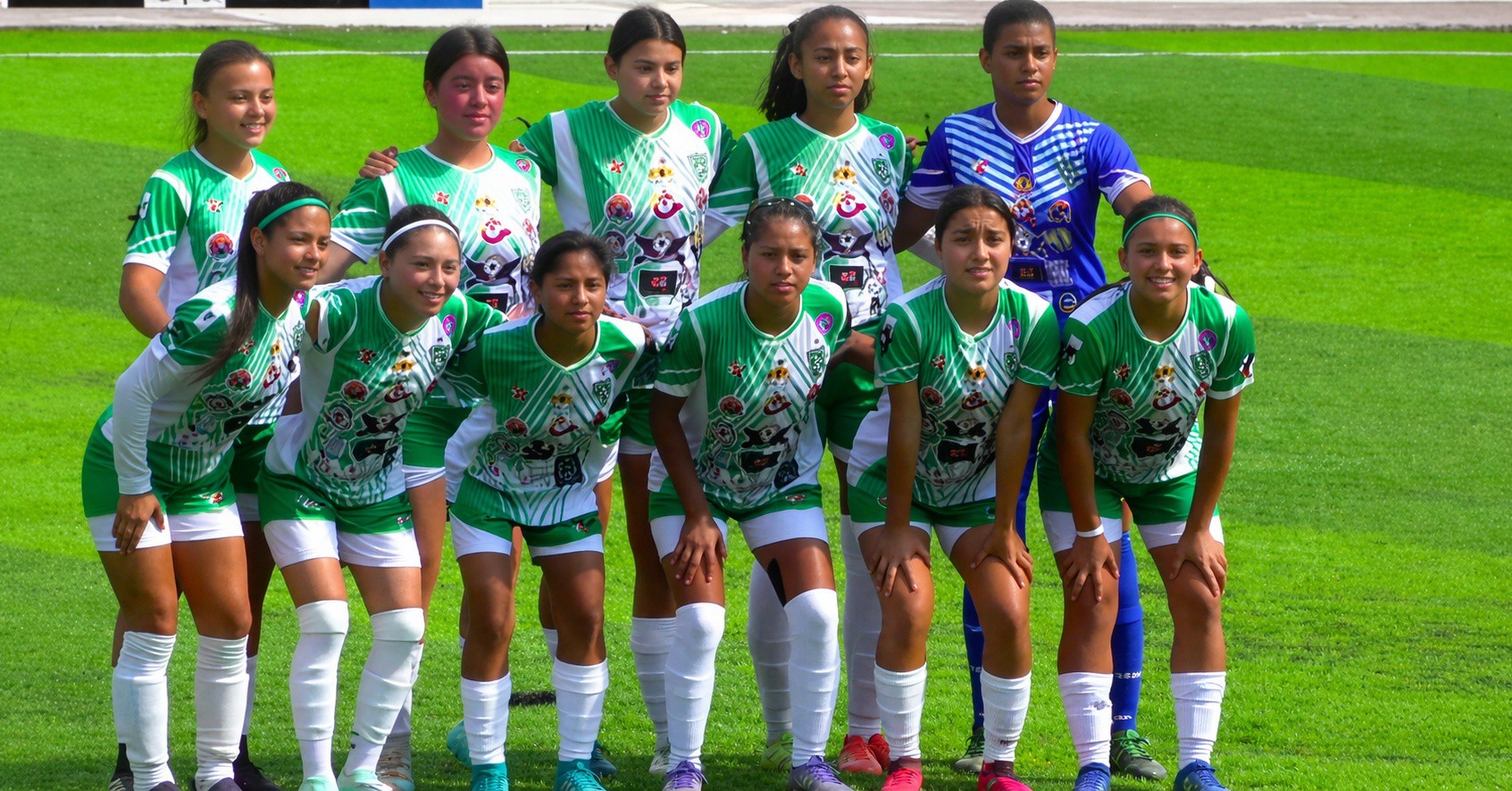 Cuilco femenino golea y toma el liderato en el fútbol femenino