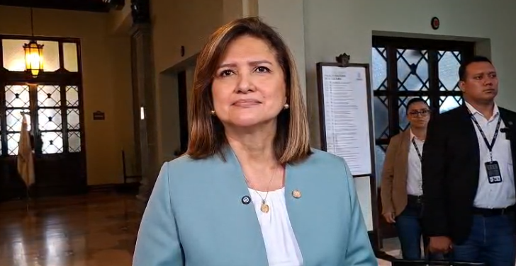 Vicepresidenta reconoce la importancia de los estudiantes universitarios
