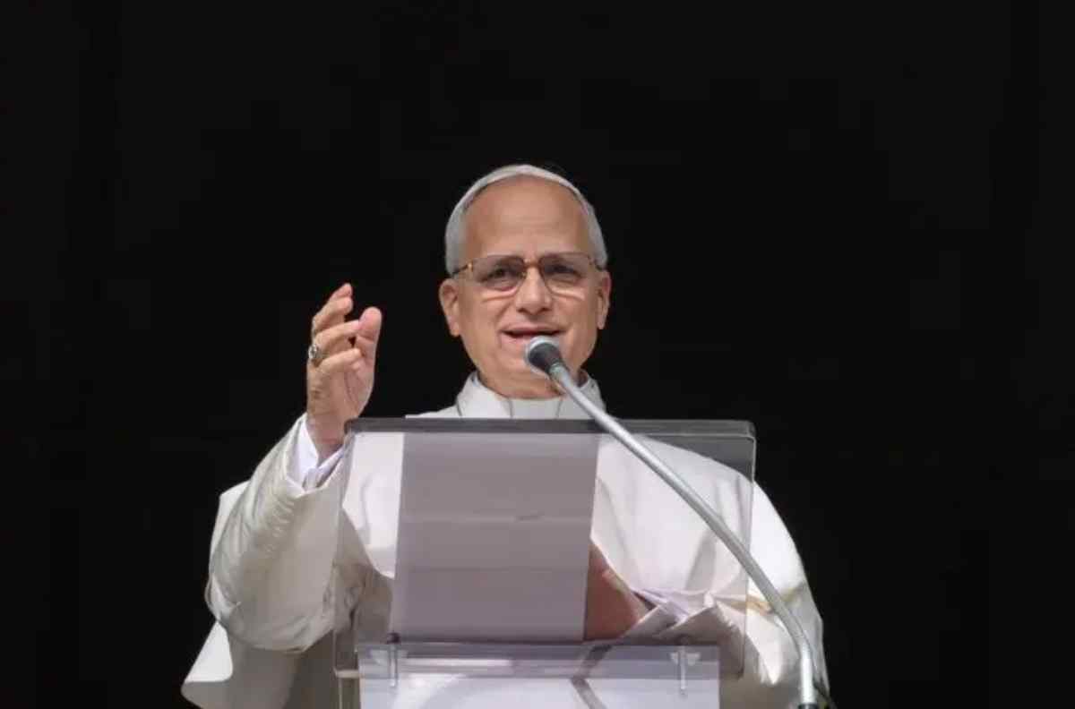 El Vaticano asegura que el papa continúa predicando la paz, tras un nuevo ataque de Trump