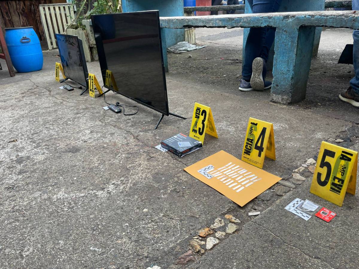 Electrodomésticos y droga decomisados en requisa en Alta Verapaz