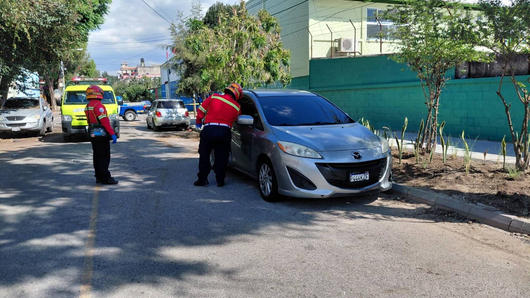 Restos humanos dentro de vehículo estacionado en zona 12