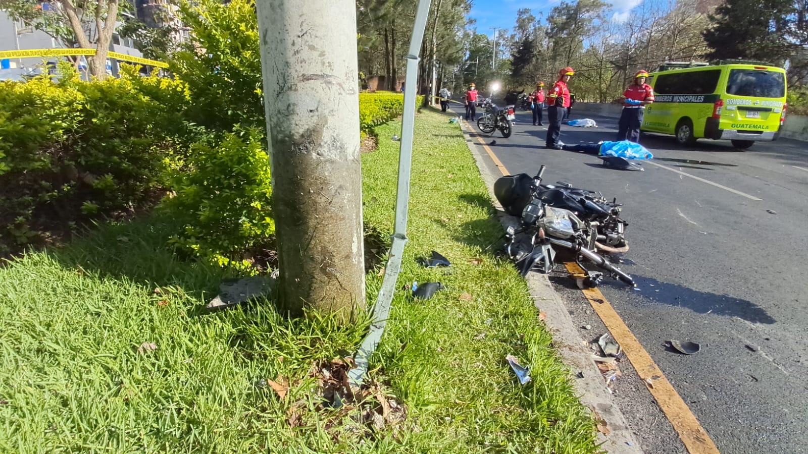 Accidente entre motocicletas deja dos fallecidos y dos heridos en zona 15