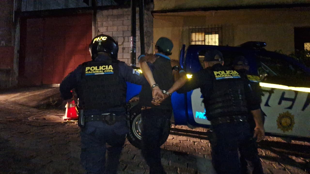 Capturan a presunto distribuidor y decomisan droga en Sanarate