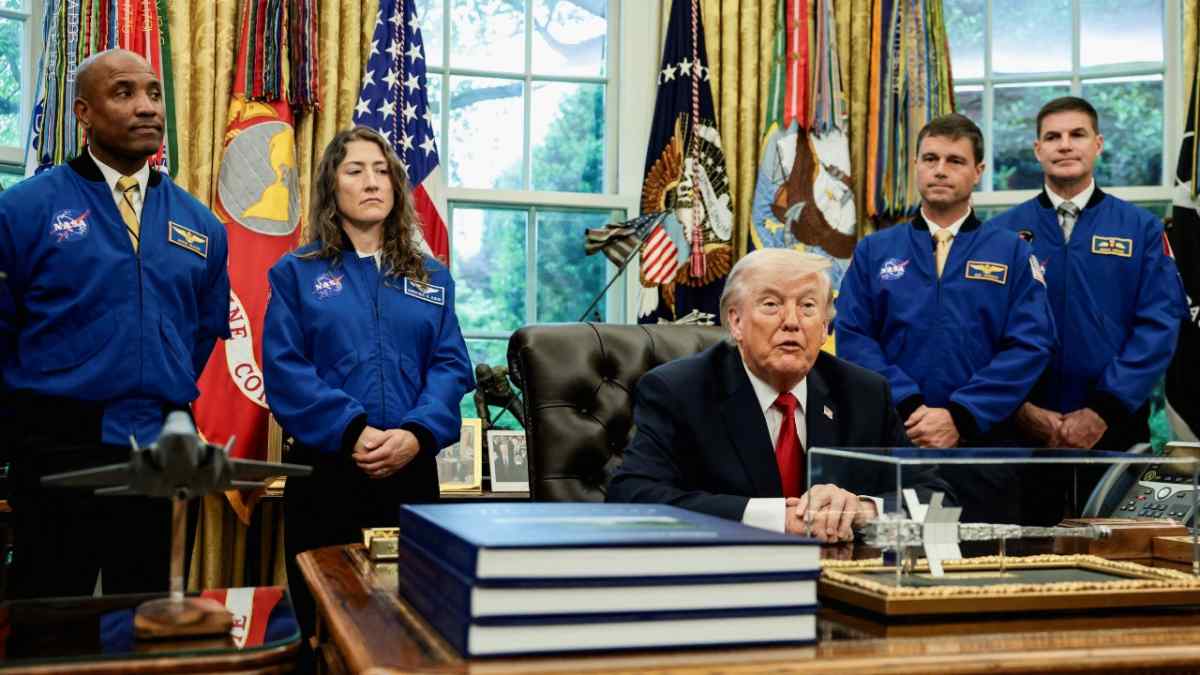 Astronautas de Artemis II son recibidos por Donald Trump en la Casa Blanca