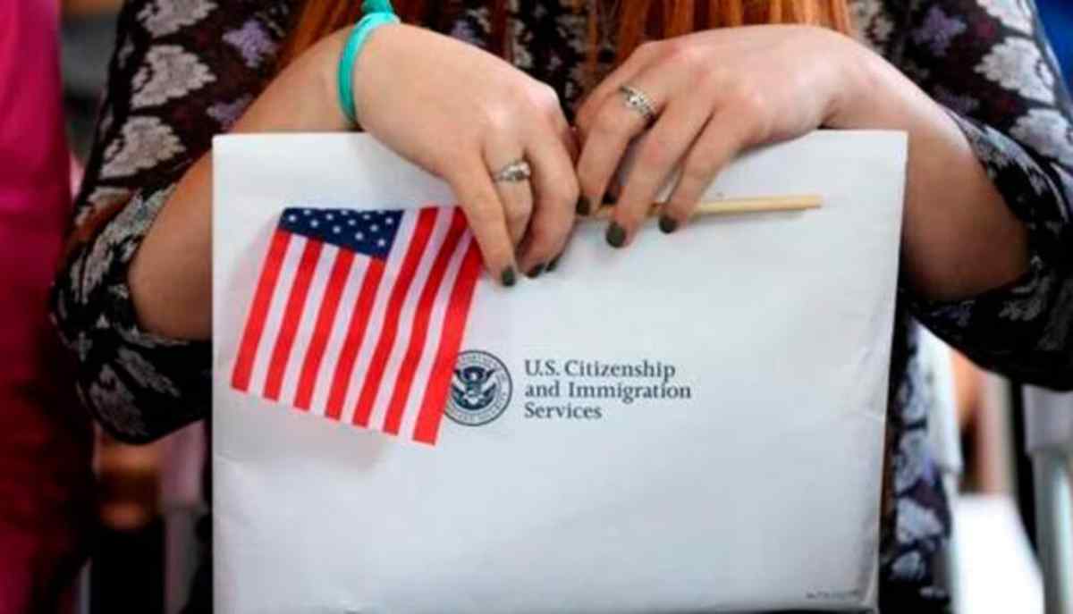 Autoridades estadounidenses analizan procesos de revocación de ciudadanía