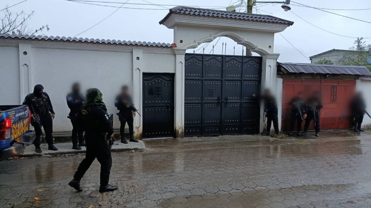 Capturan a cinco presuntos narcotraficantes