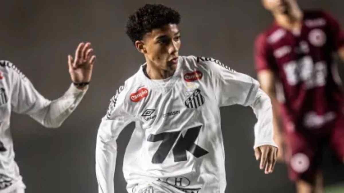 Santos anuncia renovación del hijo de Robinho hasta 2031