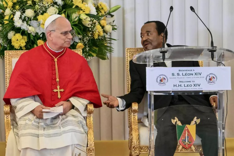 El Papa León XIV anuncia oración por la paz durante su visita a zona de conflicto en Camerún