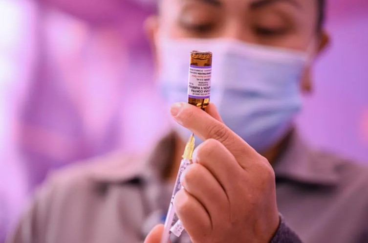 ONU dice que la campaña para poner al día la vacunación infantil va por buen camino