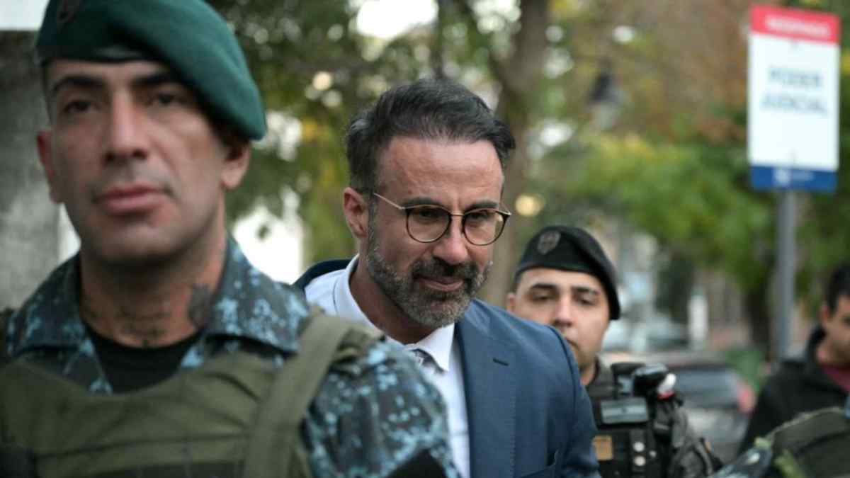 Testimonio policial en juicio por Maradona detalla estado del exfutbolista