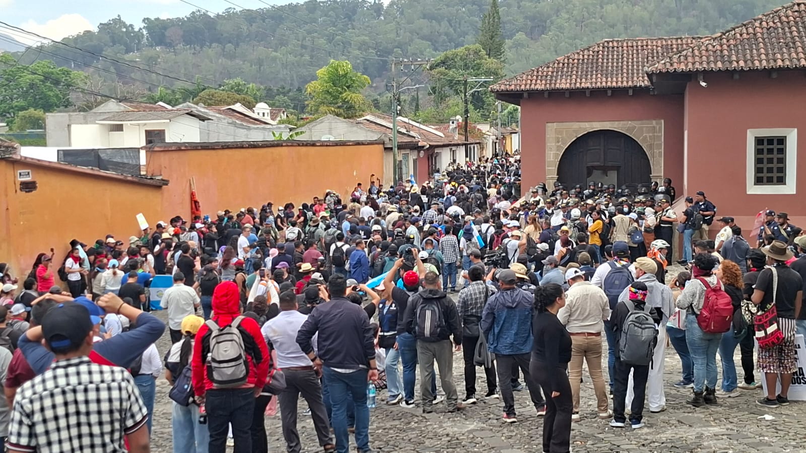 Casa Santo Domingo fija postura por incidentes durante elección de autoridades de USAC