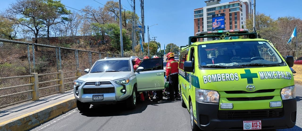 Hombre resulta herido en ataque armado en Puente Naranjo, Mixco