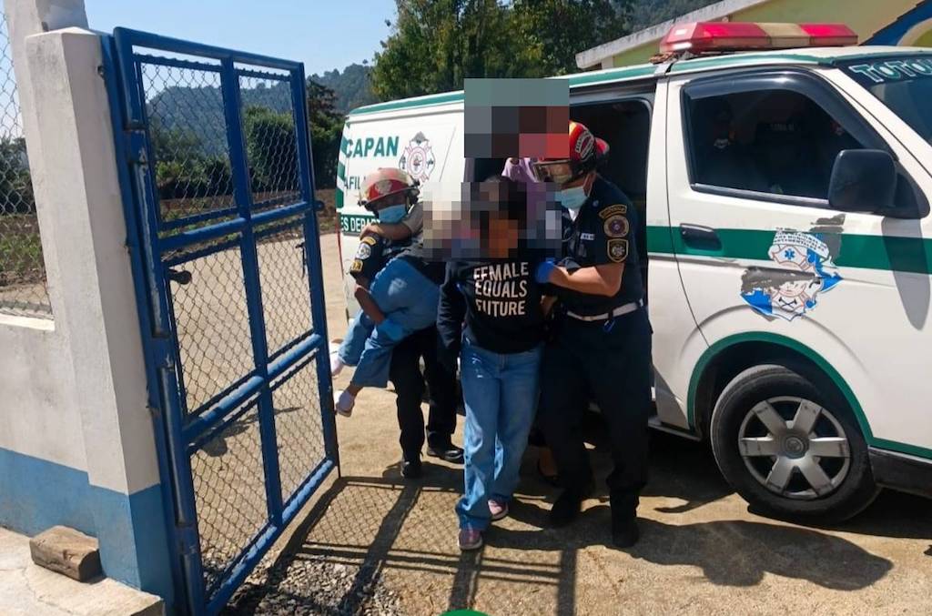 Salud activa alerta en red de servicios para atender a estudiantes intoxicados en Sololá