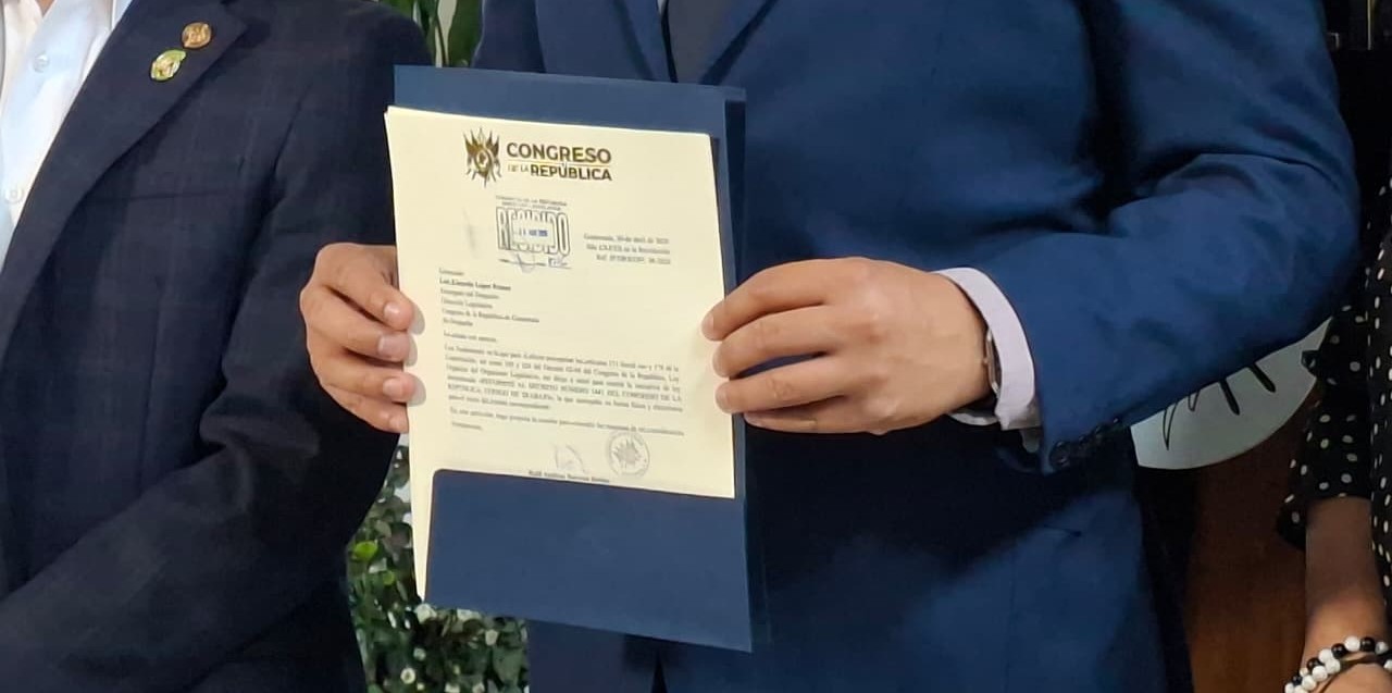 Diputados proponen ampliar permisos laborales por duelo