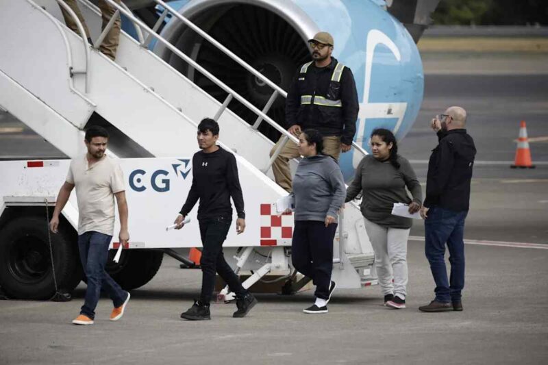 Arriba a Venezuela un nuevo vuelo con migrantes retornados desde Estados Unidos
