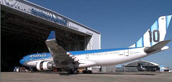 Vídeo: Argentina presenta su avión mundialista