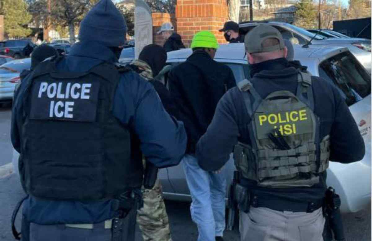 ICE habría solicitado a agentes evitar declaraciones sobre redadas en Florida y Texas