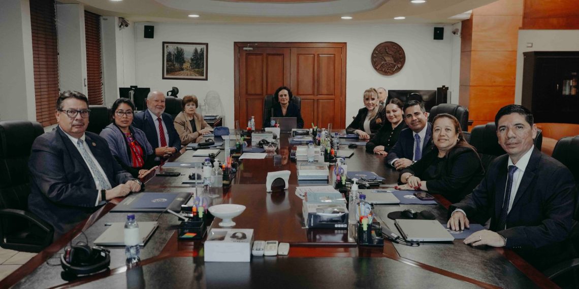 PNC analiza reforzar seguridad a magistrados de la Corte de Constitucionalidad
