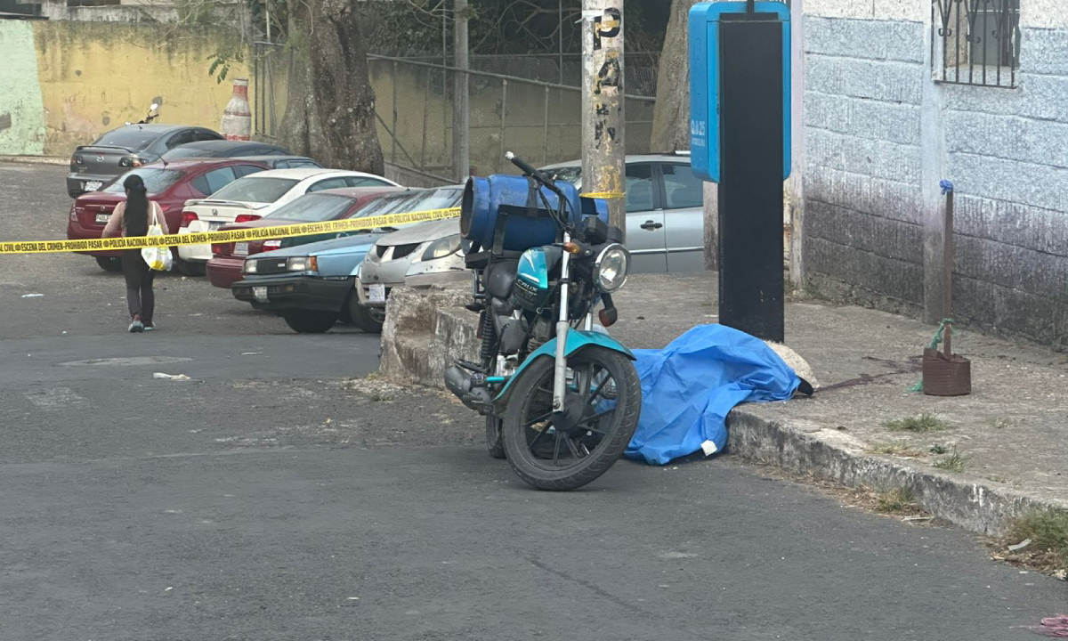 Repartidor de gas es asesinado a balazos en zona 18