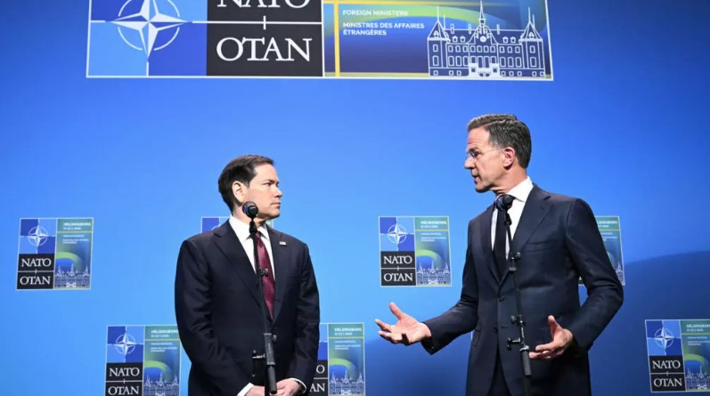 Aliados de la OTAN intentan interpretar los “confusos” movimientos militares de Estados Unidos
